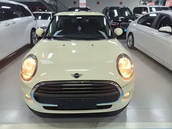 MINI MINI 2019