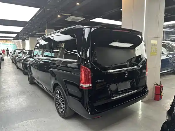 Mercedes-Benz V-Class 2020