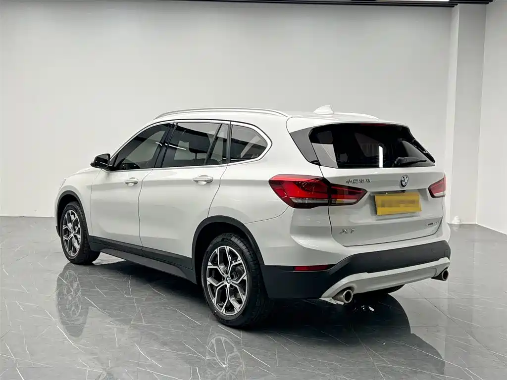 BMW X1 2022 — фото 4