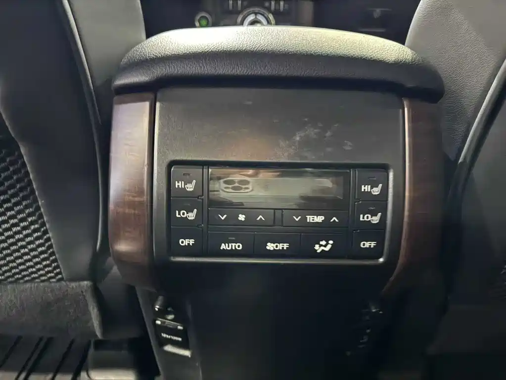 Toyota Prado 2016 — фото 12