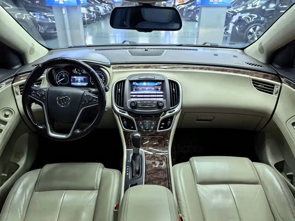 Buick LaCrosse 2016 — фото 10