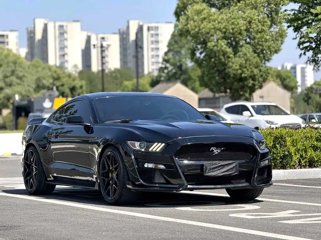 Ford Mustang 2017 — фото 3