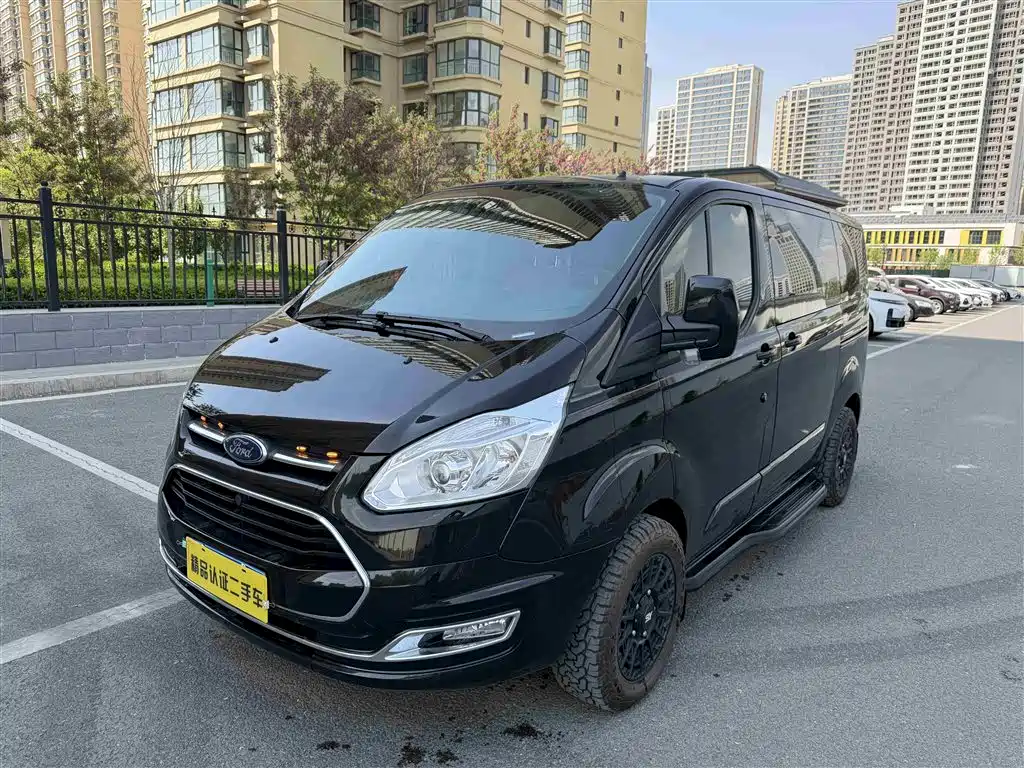 Ford Tourneo 2023
