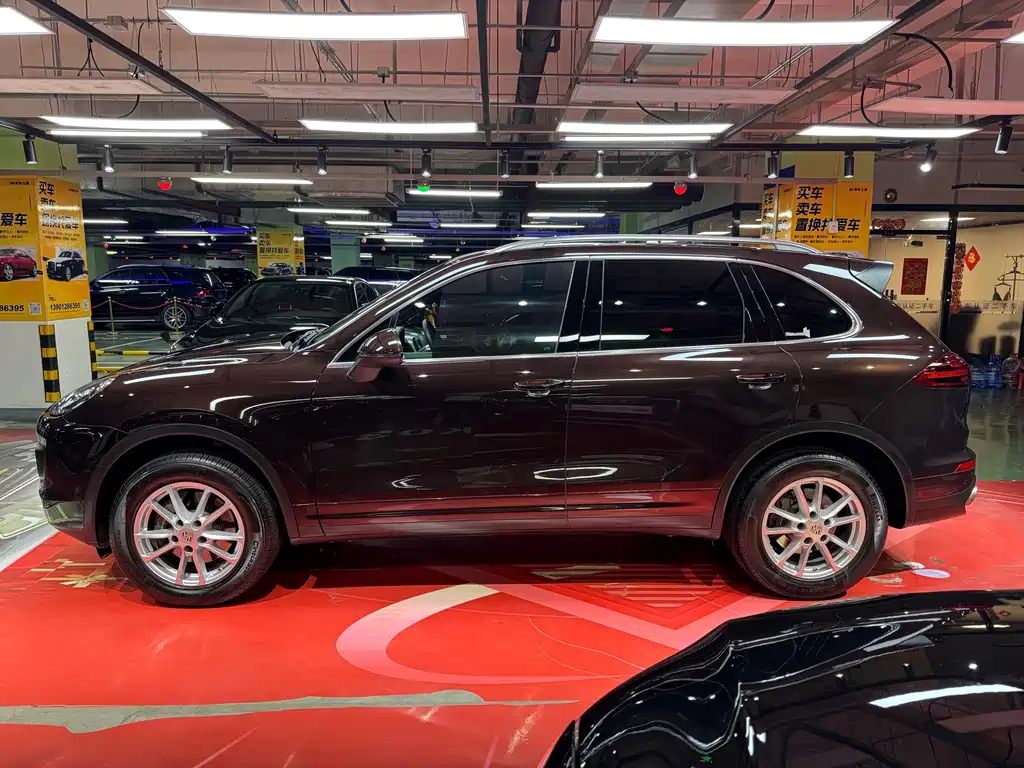 Porsche Cayenne 2015 — фото 8
