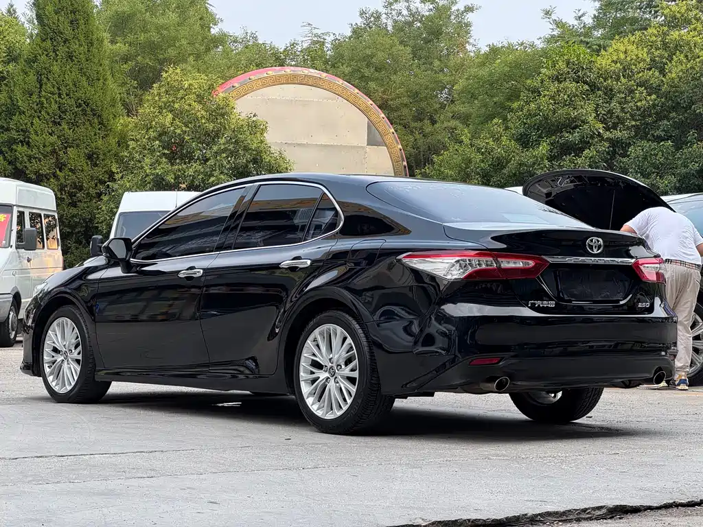Toyota Camry 2019