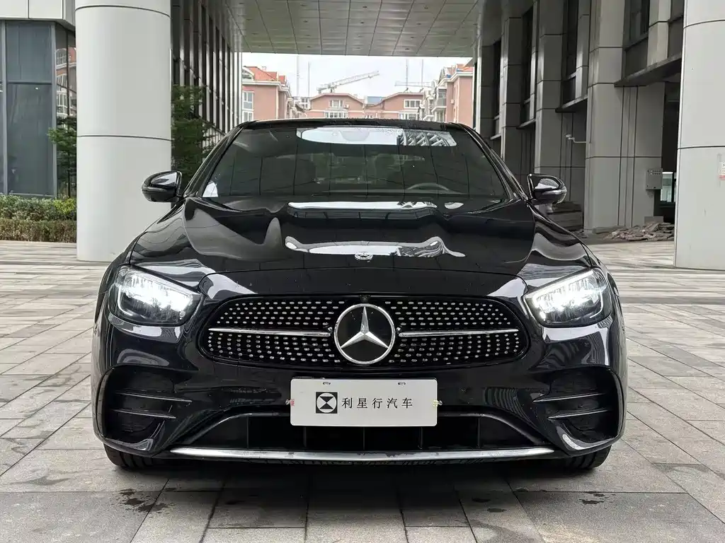 Mercedes-Benz E-Class 2022