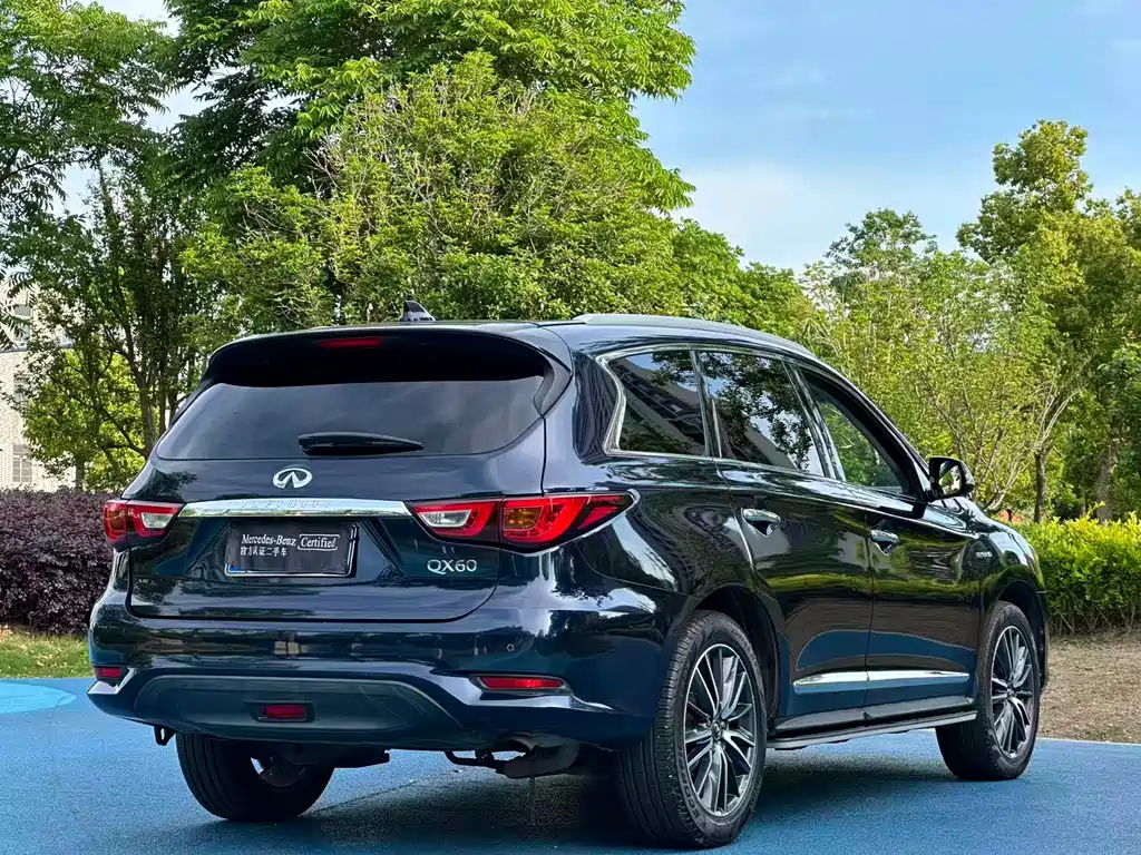 Infiniti QX60 2018 — фото 10