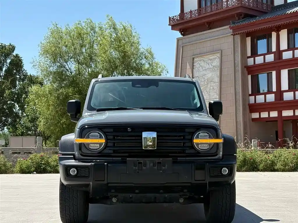 Tank 300 2021