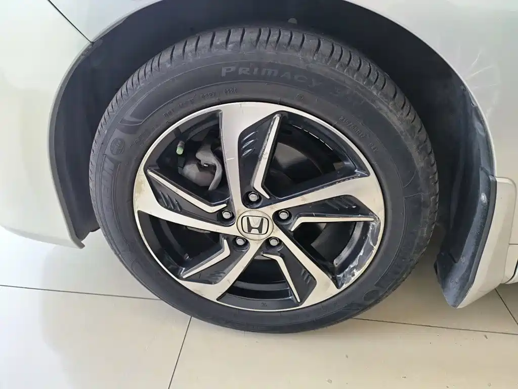 Honda Odyssey 2015 — фото 25