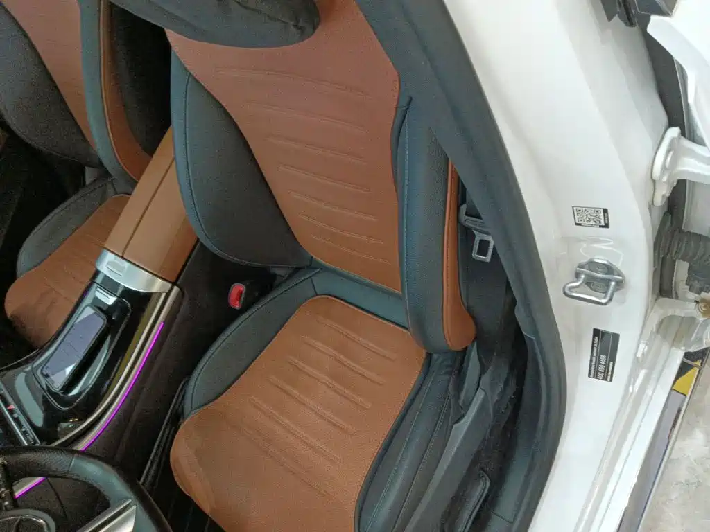Mercedes-Benz C-Class 2023 — фото 15