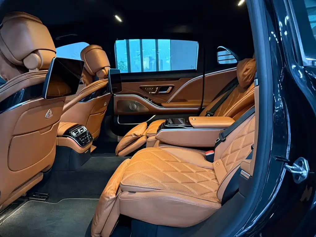 Mercedes-Benz Maybach S-Class 2023