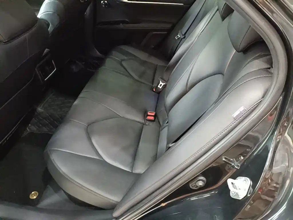 Toyota Camry 2024 — фото 10