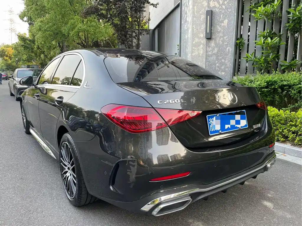 Mercedes-Benz C-Class 2023 — фото 12