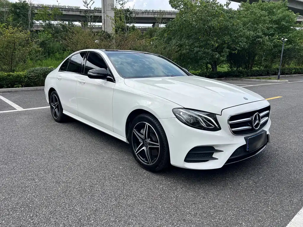 Mercedes-Benz E-Class 2021