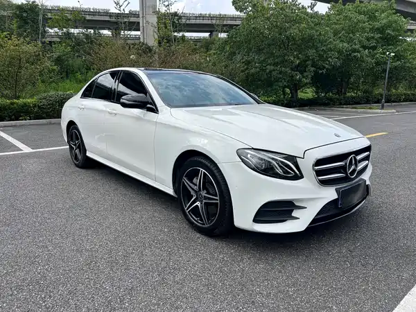 Mercedes-Benz E-Class 2021