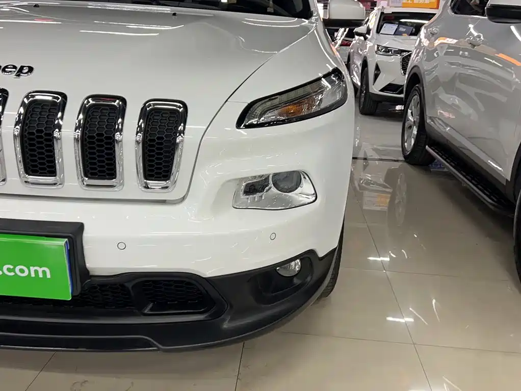 Jeep Cherokee 2016