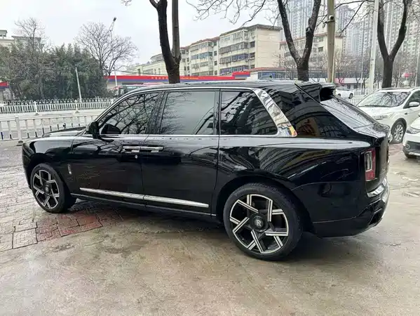 Rolls-Royce Cullinan 2019
