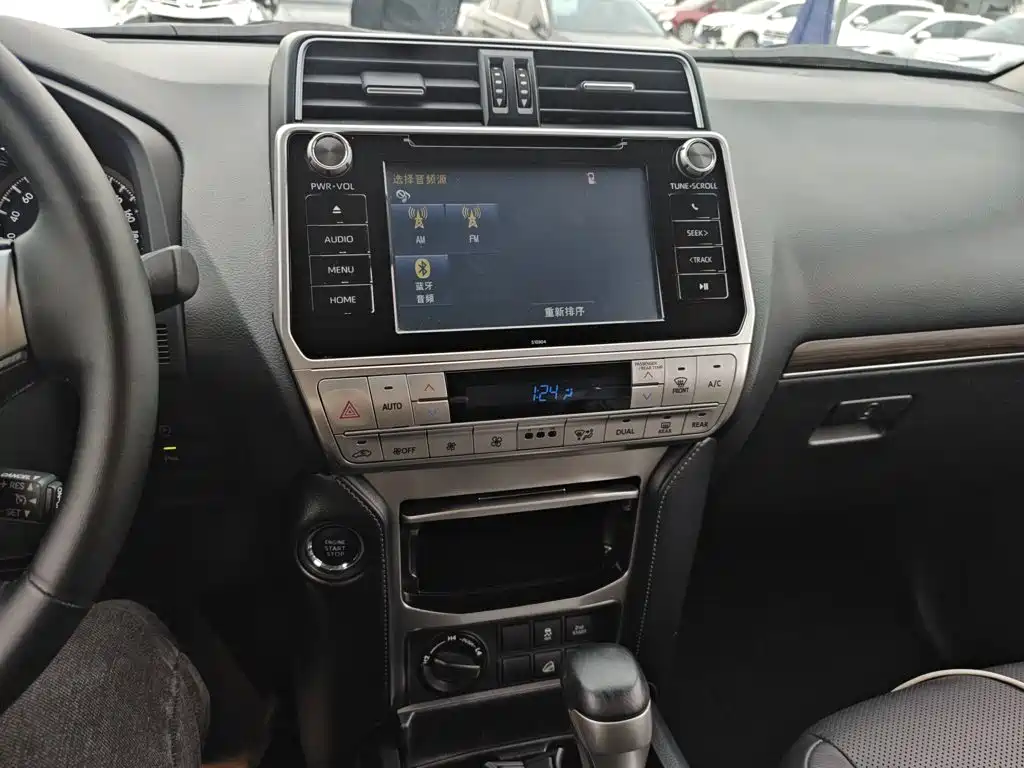 Toyota Prado 2018 — фото 13