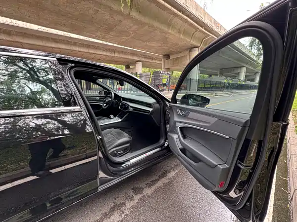 Audi A6L 2023