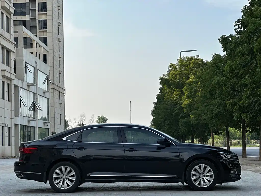 Volkswagen Passat 2020 — фото 9
