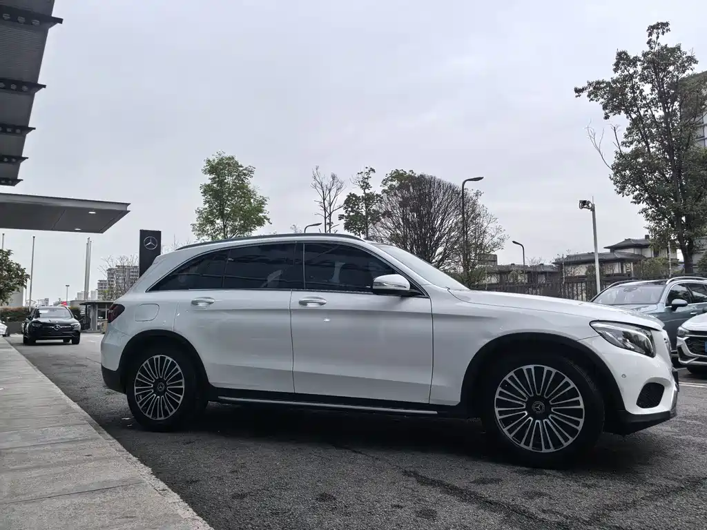 Mercedes-Benz GLC 2019 — фото 5