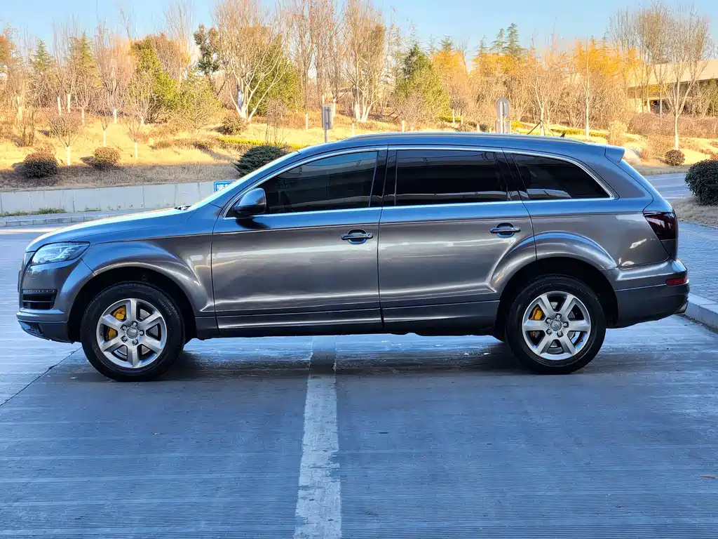 Audi Q7 2015 — фото 25