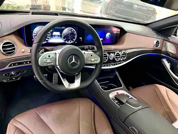 Mercedes-Benz S-Class 2020