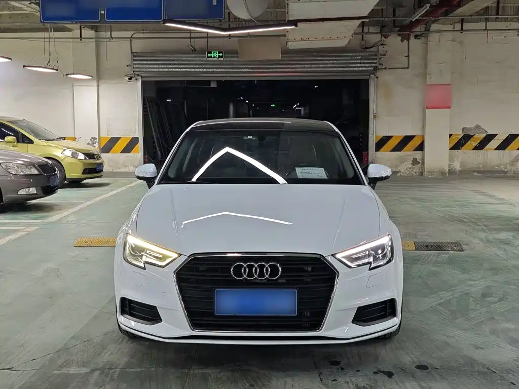 Audi A3 2017 — фото 10