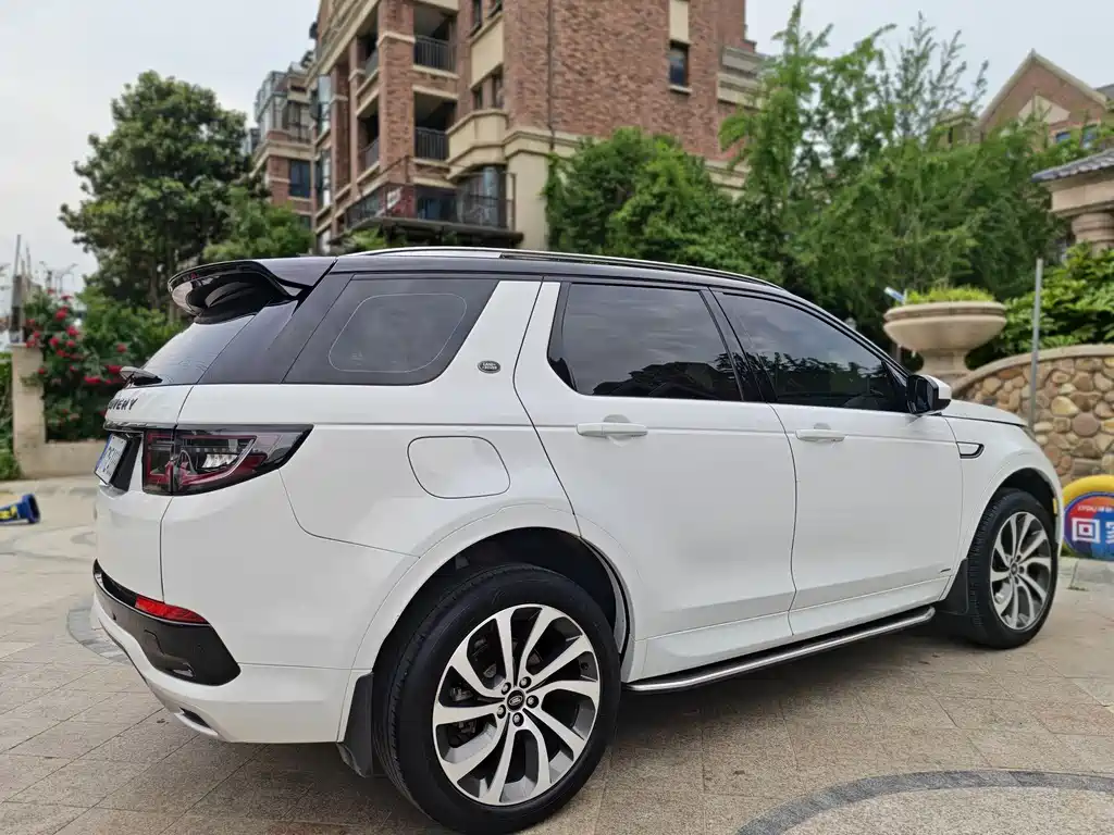 Land Rover Discovery Sport 2021 — фото 9