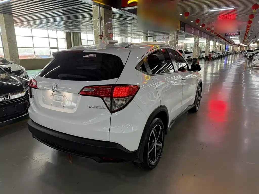 Honda Vezel 2020 — фото 5