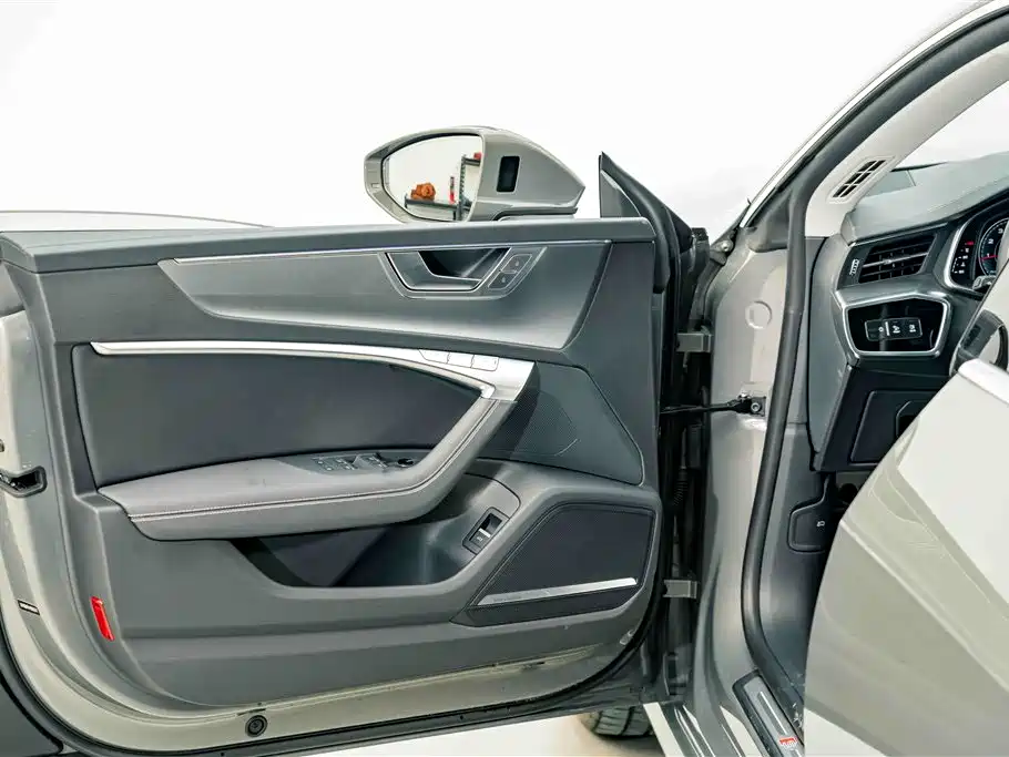Audi A7L 2026 — фото 17