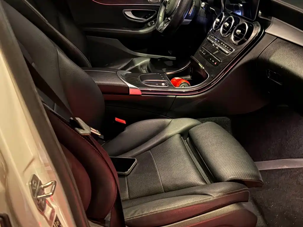 Mercedes-Benz C-Class 2020