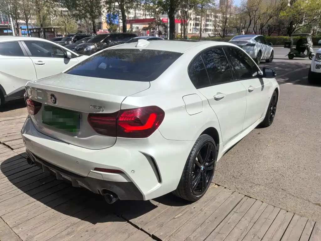 BMW 1 Series 2023