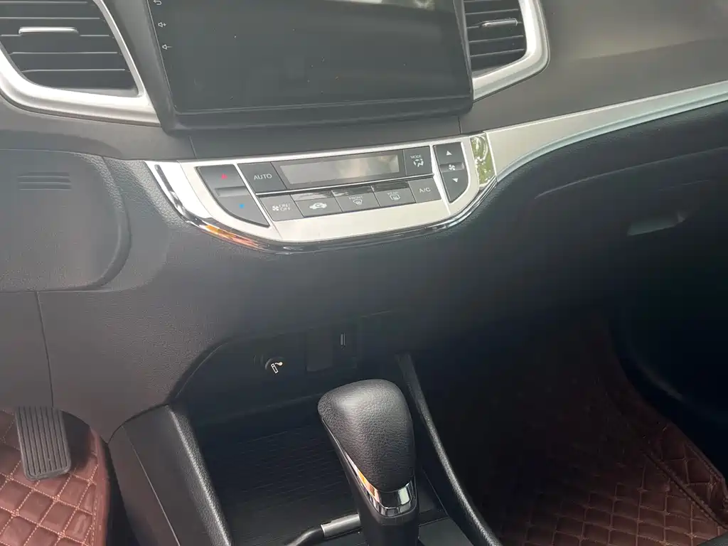 Honda Jade 2017 — фото 10