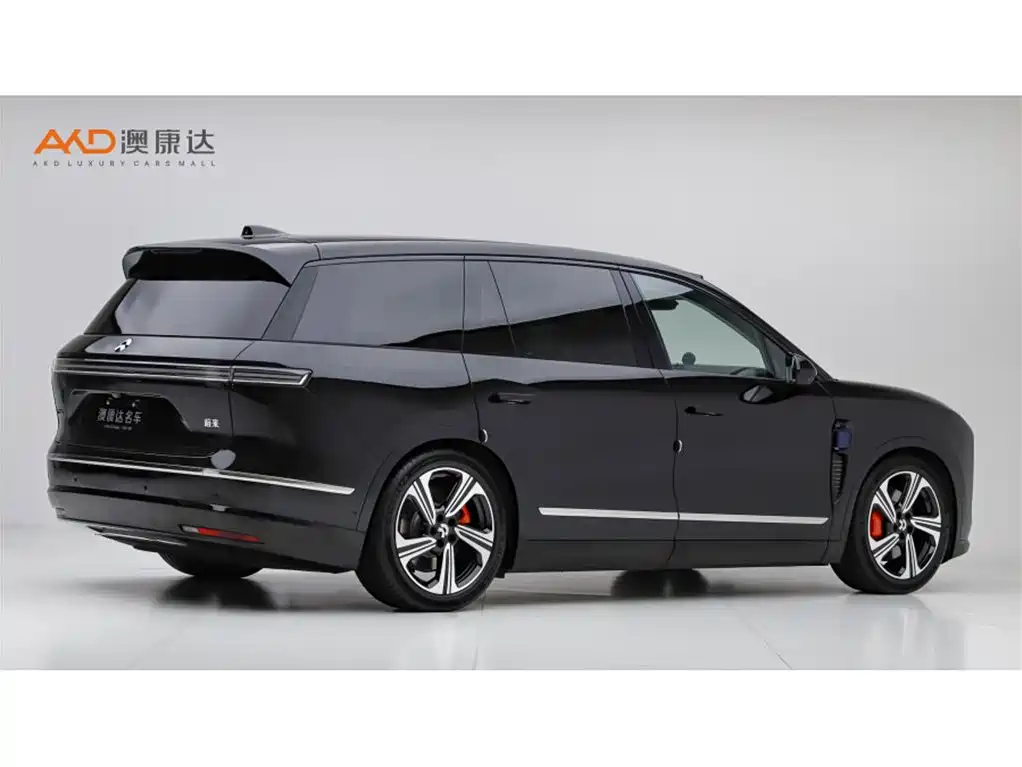 NIO ES8 2025
