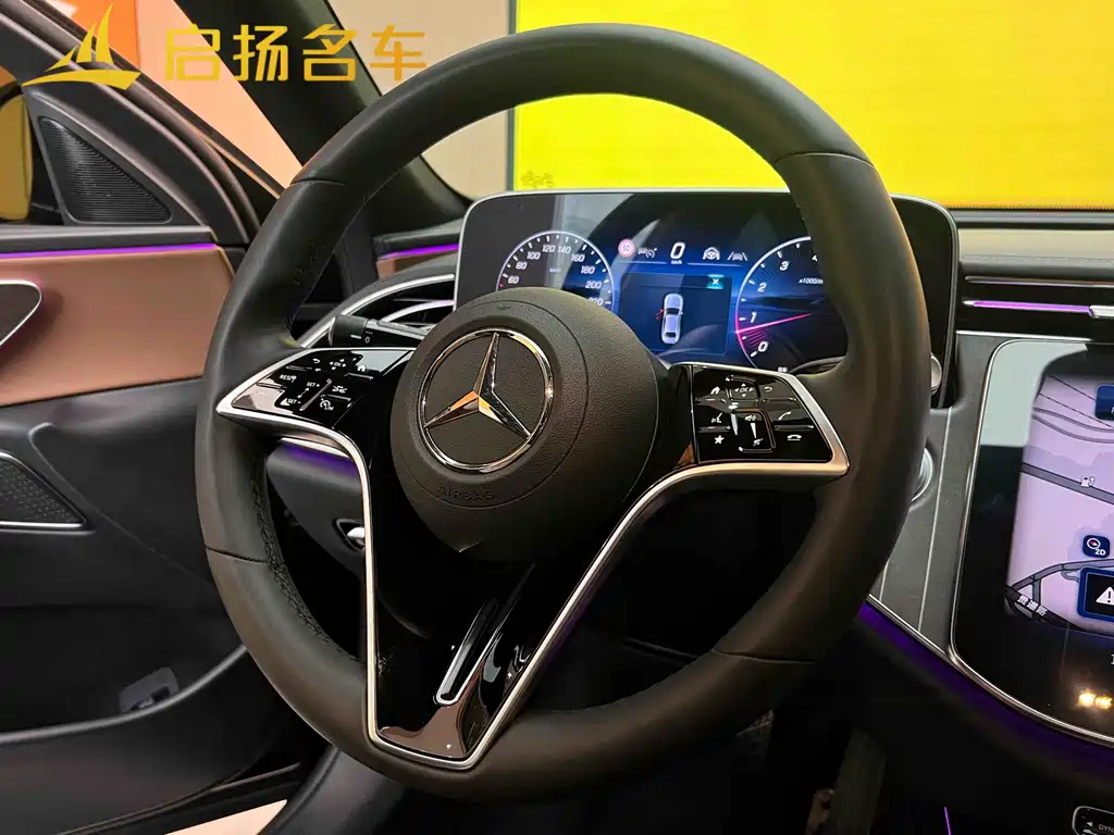 Mercedes-Benz E-Class 2025 — фото 10