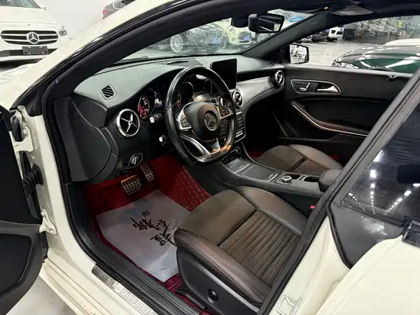 Mercedes-Benz CLA 2017