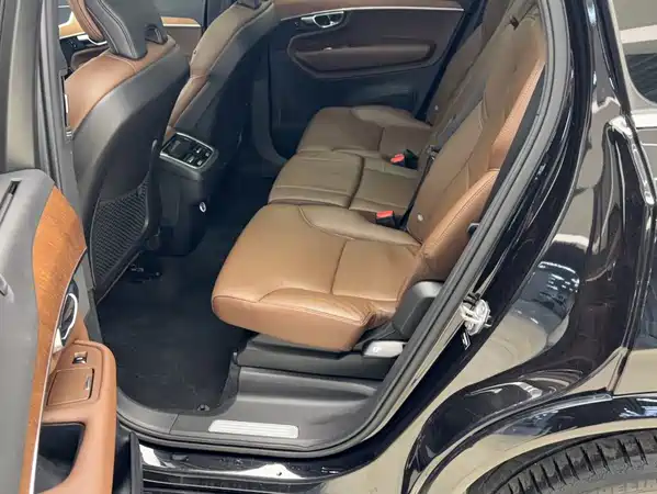 Volvo XC90 2019