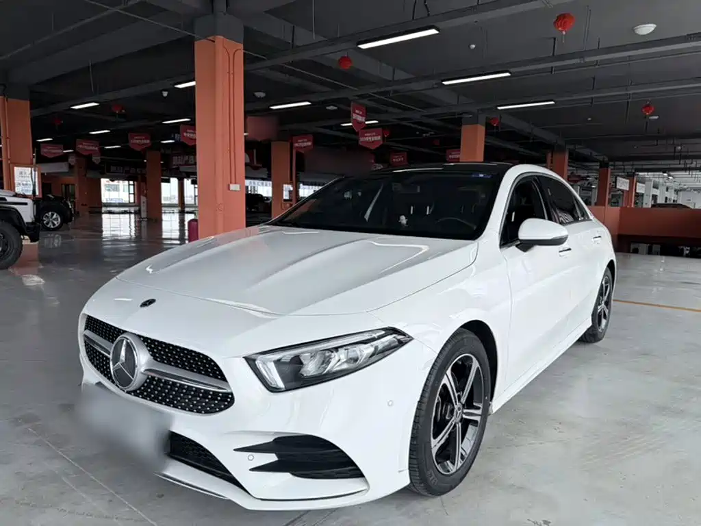 Mercedes-Benz A-Class 2022 — фото 1