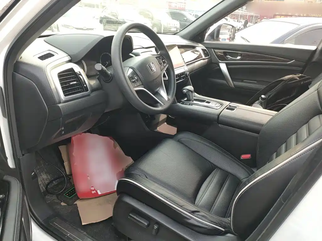 Honda UR-V 2018 — фото 16