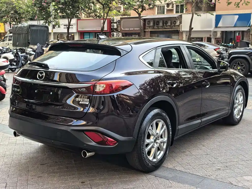 Mazda CX-4 2017 — фото 24