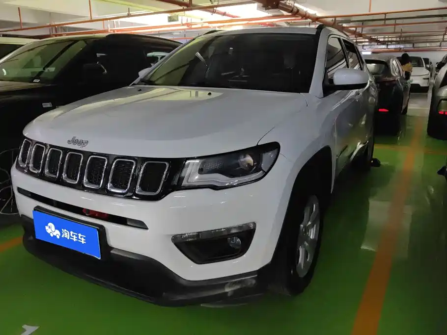 Jeep Compass 2018 — фото 1