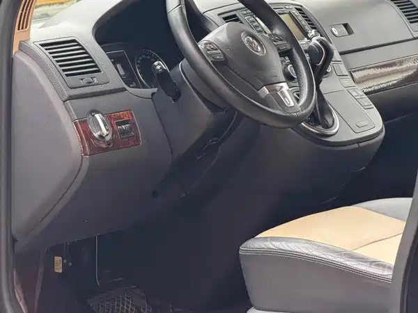 Volkswagen Metroway 2015