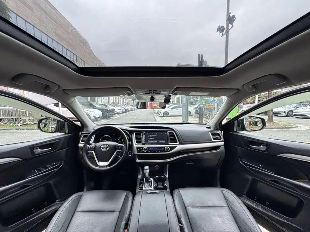 Toyota Highlander 2015 — фото 19