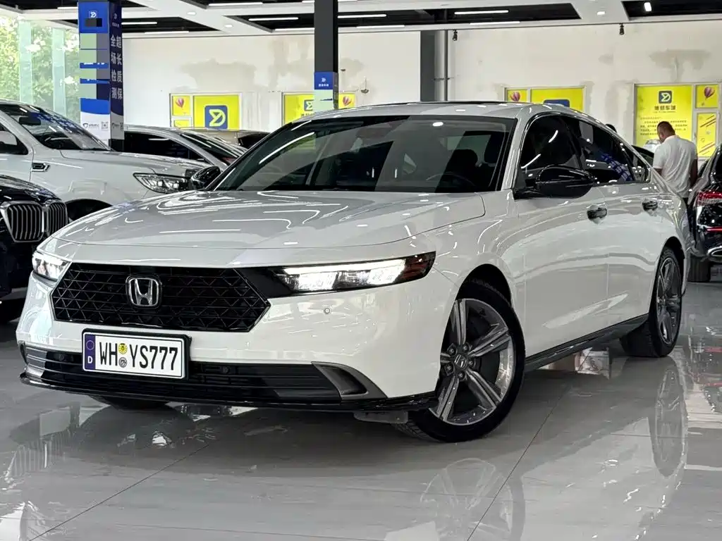 Honda Accord 2024 — фото 1