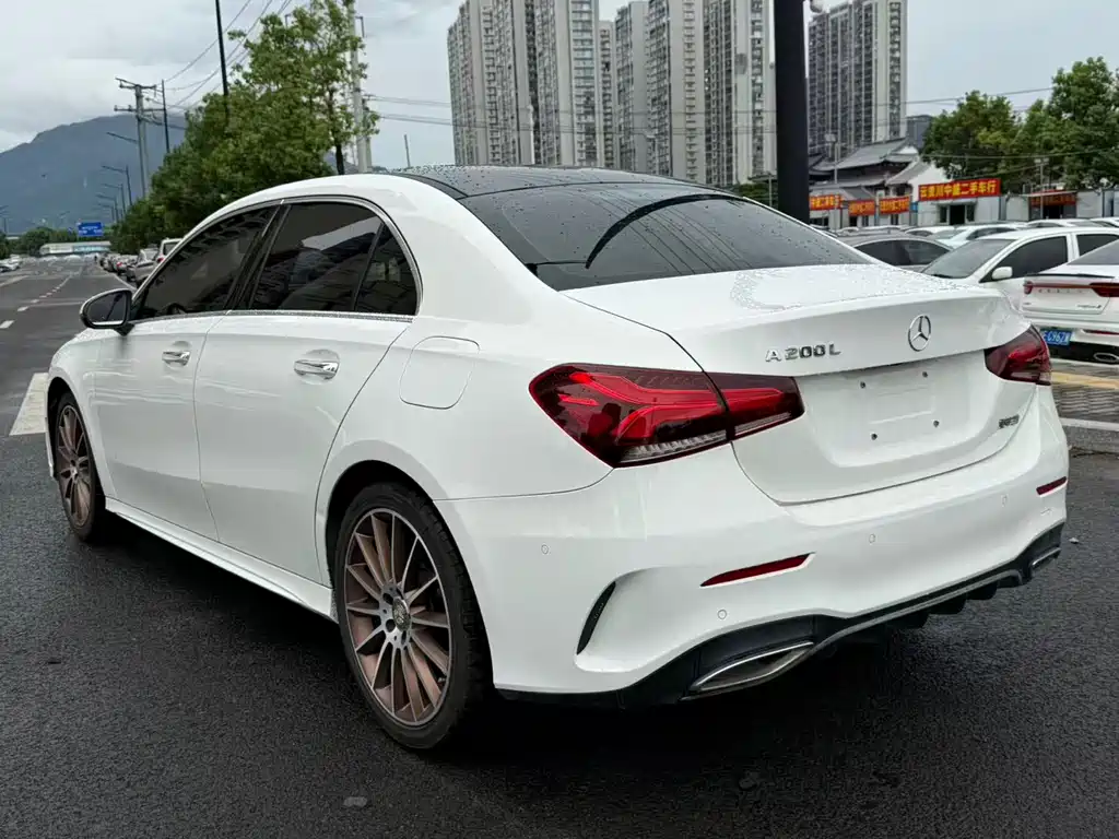 Mercedes-Benz A-Class 2019 — фото 13