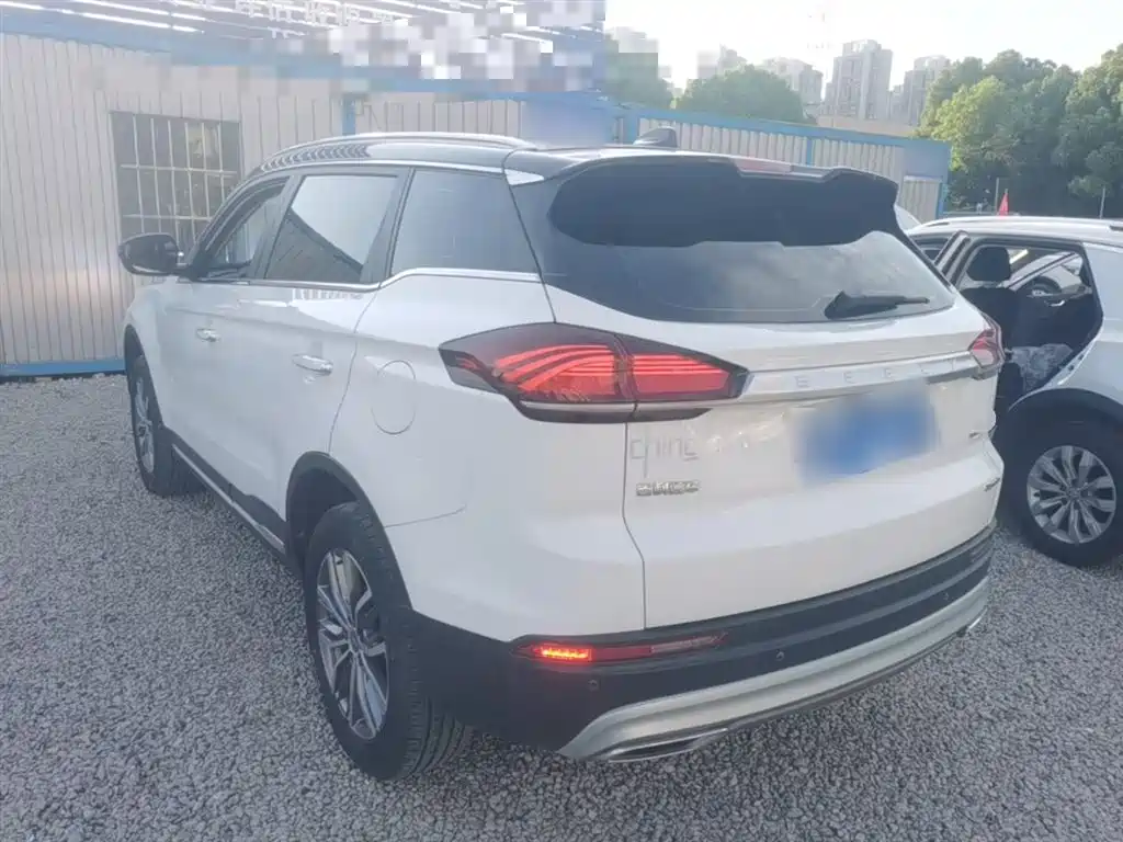 Geely Boyue 2021 — фото 5