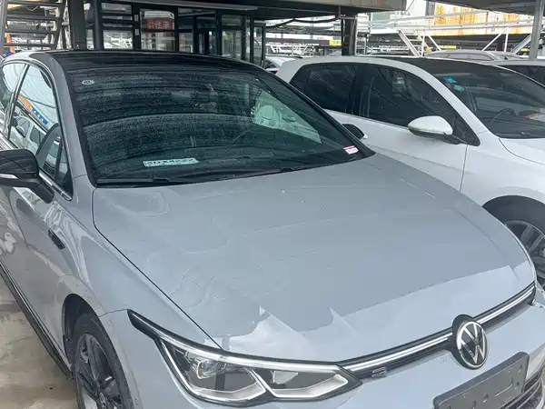 Volkswagen Golf 2024