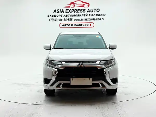 Mitsubishi Outlander 2021