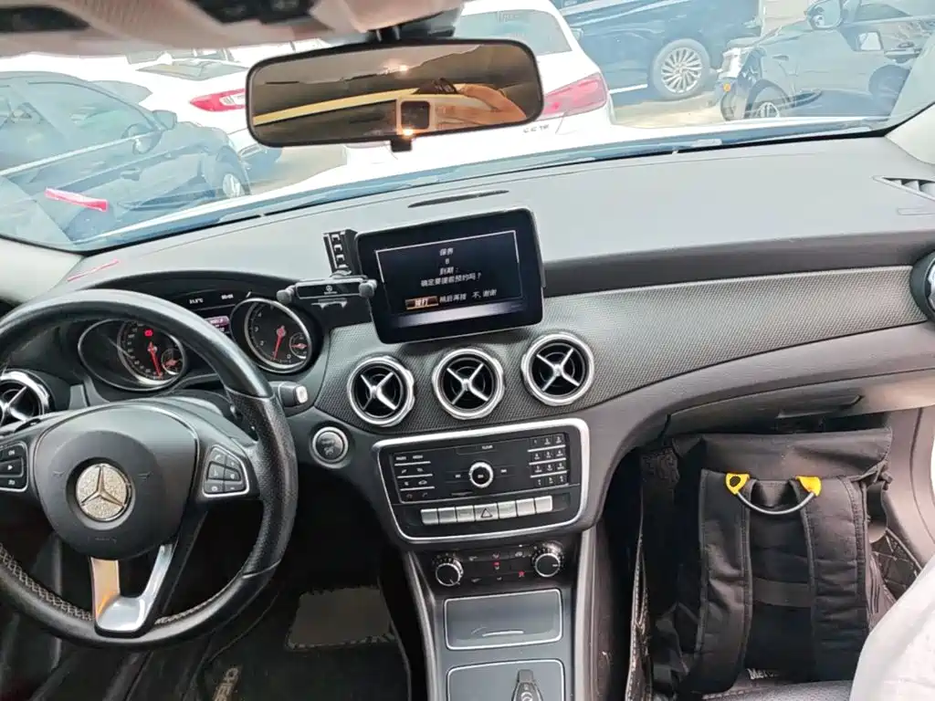 Mercedes-Benz GLA 2018 — фото 10